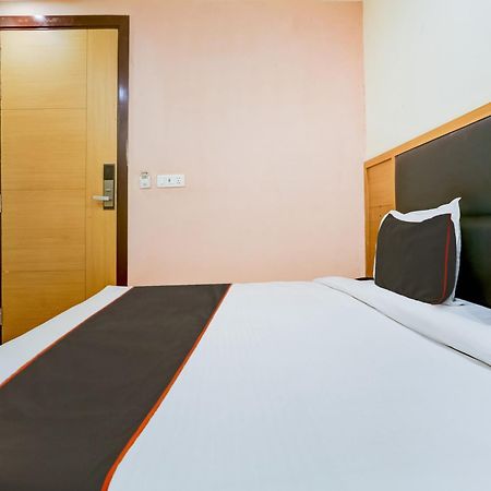 Collecion O White House Hotel นิวเดลี ภายนอก รูปภาพ