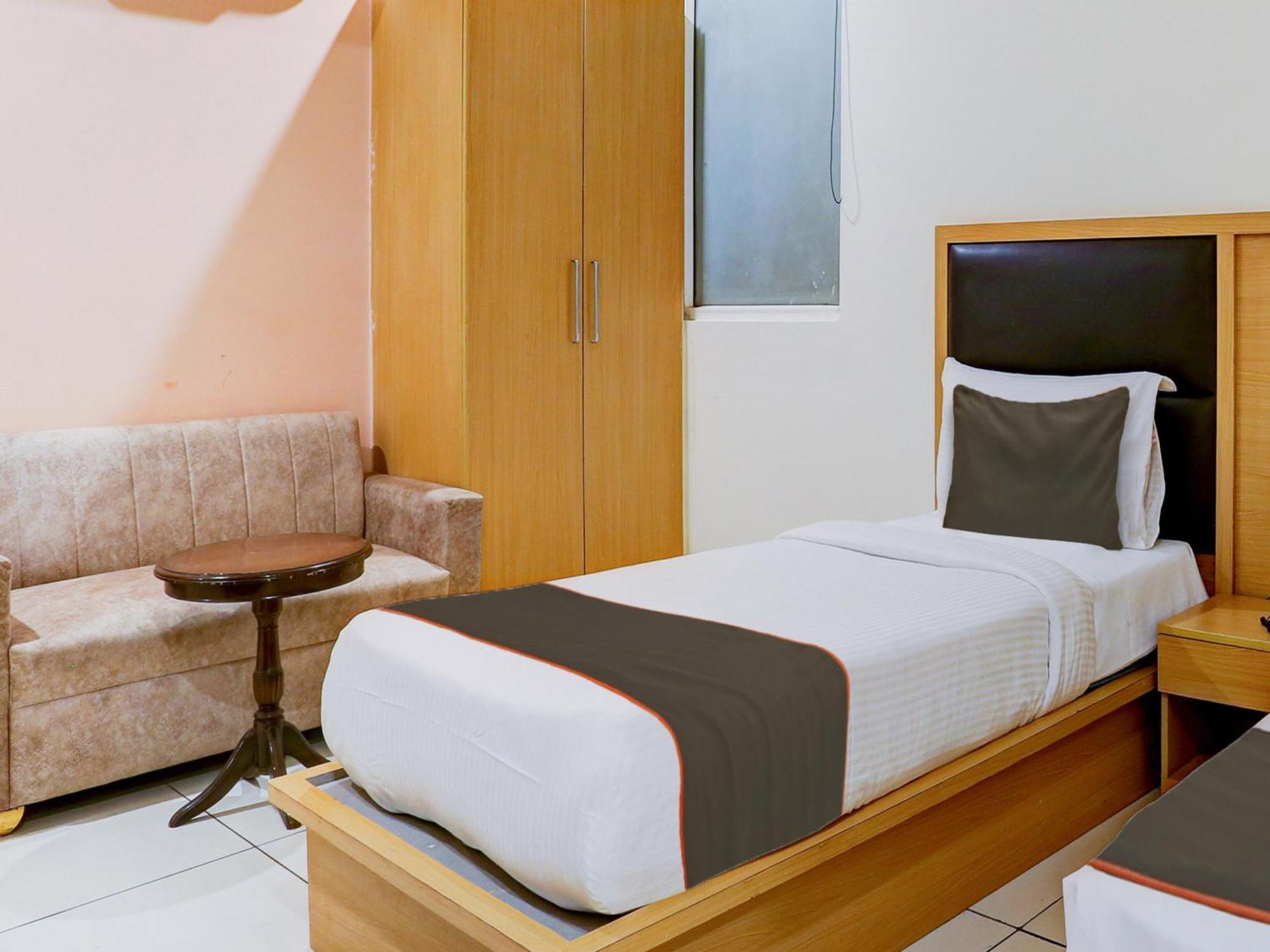 Collecion O White House Hotel นิวเดลี ภายนอก รูปภาพ