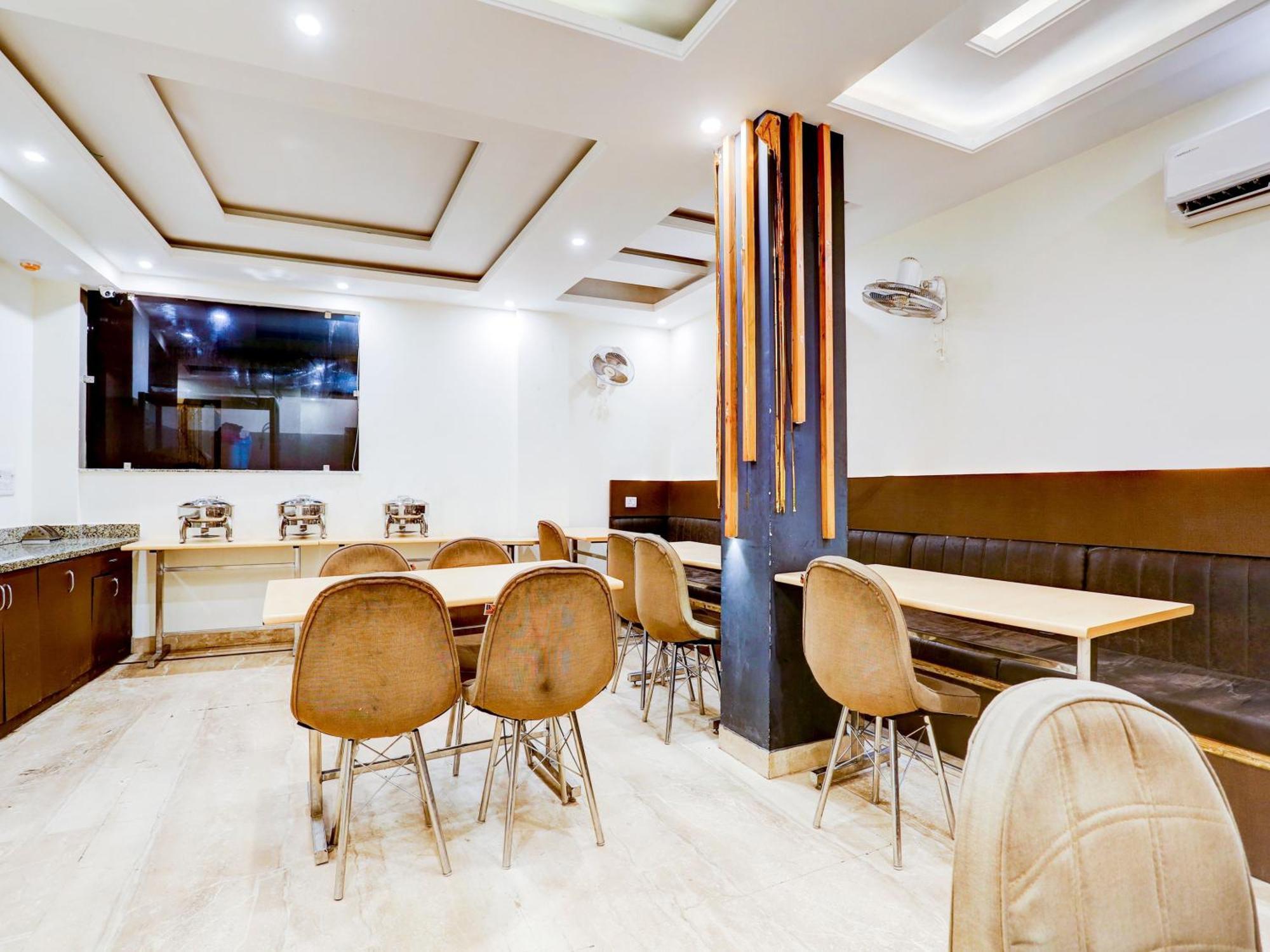Collecion O White House Hotel นิวเดลี ภายนอก รูปภาพ